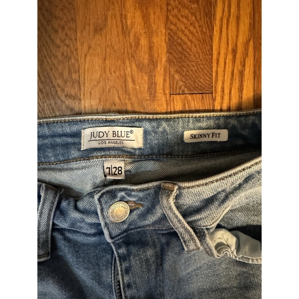 Judy Blue Jeans Women 7/28 Skinny Fit Fray Hem Medium Wash Stretch Denim 27x25 - Picture 4 of 10